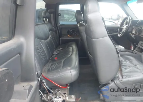 2001 Chevrolet Silverado 1500 Lt from USA, damaged, VIN 2GCEC19T811406601